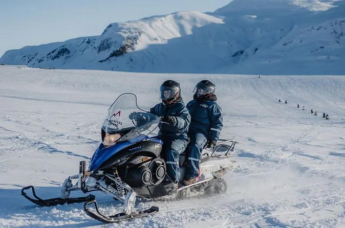 Golden Circle Super-Jeep Tour & Snowmobiling